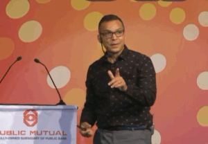 Tom at motivation keynote in malaysia 3